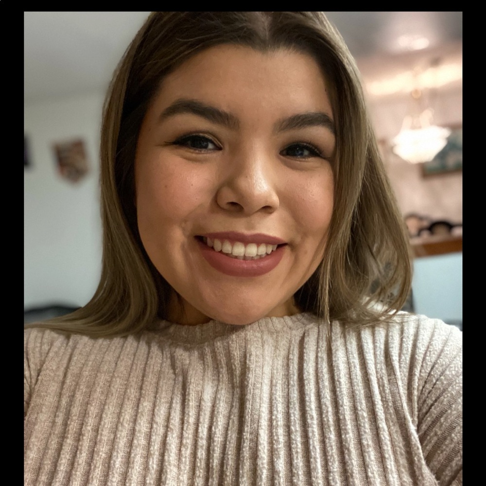 Meet your Posher, Karina